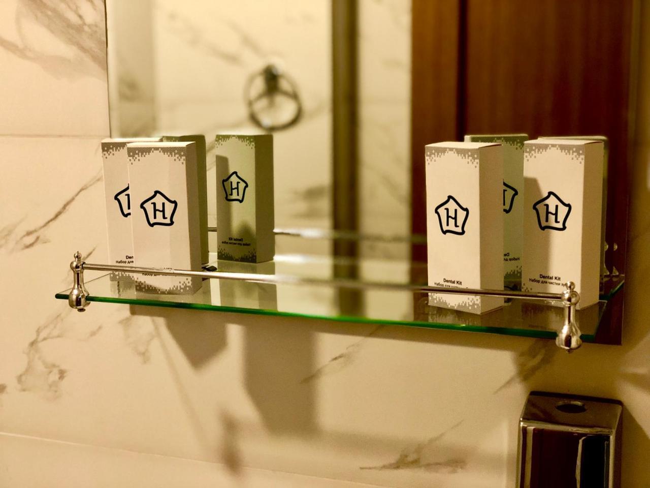 Tbili Hotel Тбилиси Экстерьер фото
